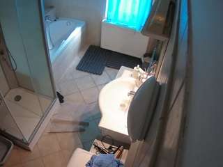 Julmodels Bathroom 2nd Floor-2